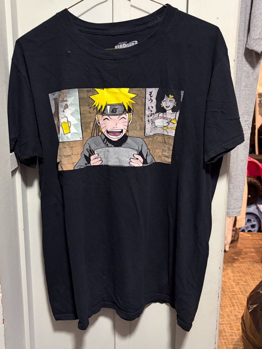 Womens Naruto shirt size L